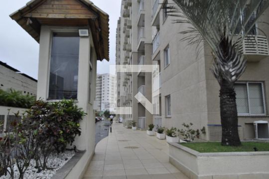 Fachada de apartamento para alugar com 2 quartos, 51m² em Del Castilho, Rio de Janeiro