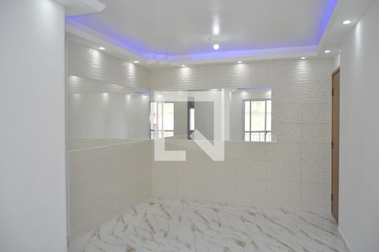 Sala de apartamento à venda com 2 quartos, 51m² em Del Castilho, Rio de Janeiro