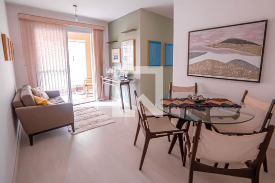 Sala de apartamento à venda com 3 quartos, 64m² em Jardim Maria Estela, São Paulo