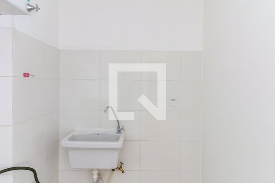 Área de Serviço de apartamento para alugar com 2 quartos, 33m² em Santo Amaro, São Paulo