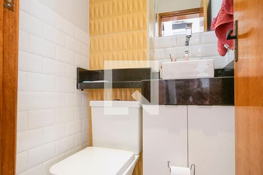 Lavabo de casa à venda com 2 quartos, 140m² em Vila Carrão, São Paulo