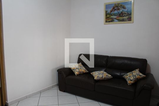 Sala de casa à venda com 4 quartos, 170m² em Jardim Teresa, São Paulo