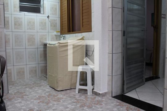 Área de serviço de casa à venda com 4 quartos, 170m² em Jardim Teresa, São Paulo