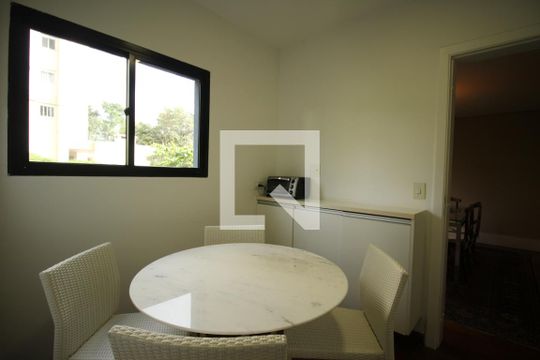 Cozinha de apartamento à venda com 4 quartos, 220m² em Paraíso do Morumbi, São Paulo