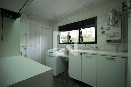 Área de Serviço de apartamento à venda com 4 quartos, 220m² em Paraíso do Morumbi, São Paulo