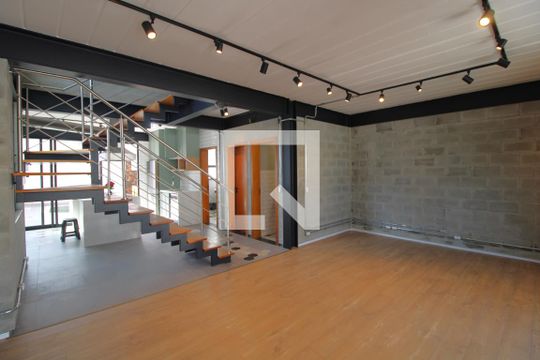 Sala de casa para alugar com 3 quartos, 168m² em Jardim Cidália, São Paulo