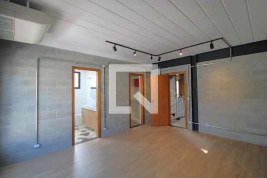 Suíte 1 de casa para alugar com 3 quartos, 168m² em Jardim Cidália, São Paulo