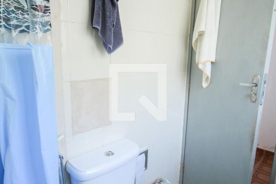 Banheiro de casa para alugar com 2 quartos, 160m² em Vila Invernada, São Paulo