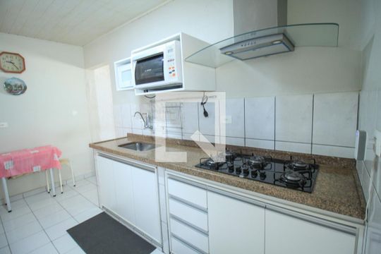 Cozinha de casa para alugar com 2 quartos, 160m² em Vila Invernada, São Paulo