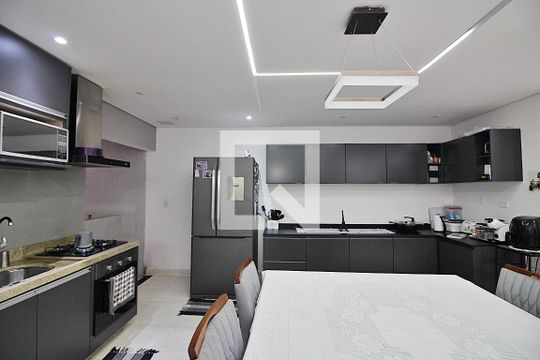Sala/Cozinha de casa à venda com 3 quartos, 167m² em Jordanópolis, São Bernardo do Campo