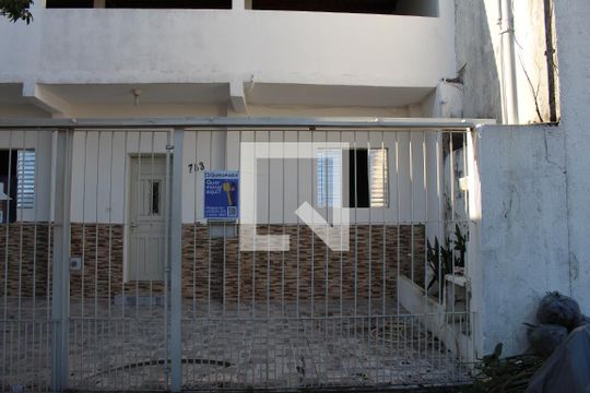 Fachada de casa à venda com 2 quartos, 103m² em Vila Alpina, São Paulo