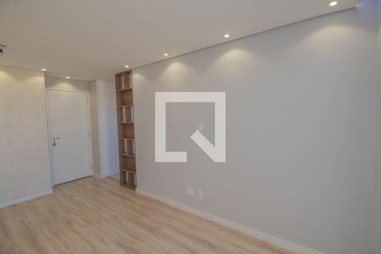 Sala  de apartamento para alugar com 2 quartos, 50m² em Penha de França, São Paulo