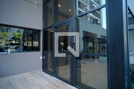 Área comum de apartamento para alugar com 1 quarto, 30m² em Pinheiros, São Paulo