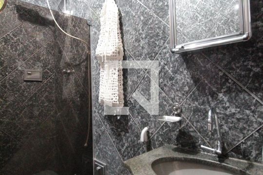 Casa 1 - Banheiro Social de casa para alugar com 4 quartos, 150m² em Tupi B, Belo Horizonte