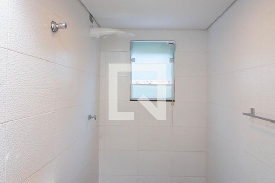 Lavabo de casa para alugar com 3 quartos, 640m² em Vila Carolina, São Paulo