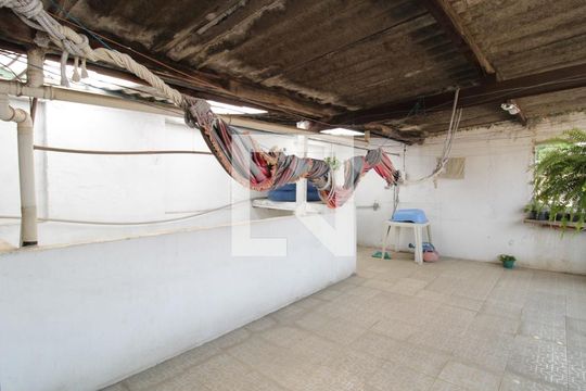 Área de Serviço de casa para alugar com 4 quartos, 100m² em Parque Edu Chaves, São Paulo