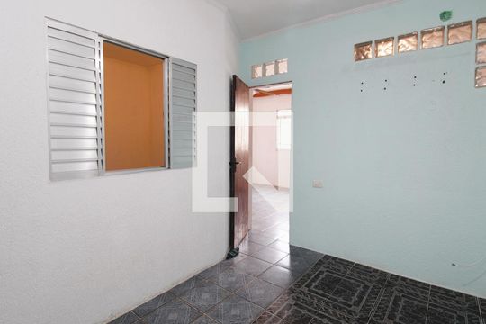 Sala de casa para alugar com 4 quartos, 100m² em Parque Edu Chaves, São Paulo