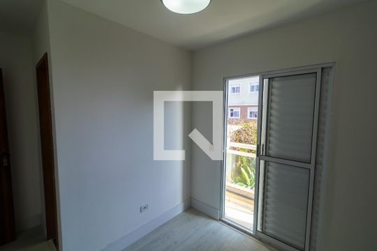 Suíte 1 de casa de condomínio à venda com 2 quartos, 70m² em Vila Nhocune, São Paulo