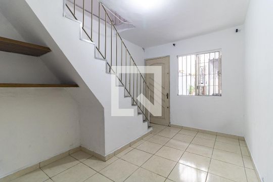 Casa à venda com 2 quartos, 70m² em Vila Caraguatá, São Paulo