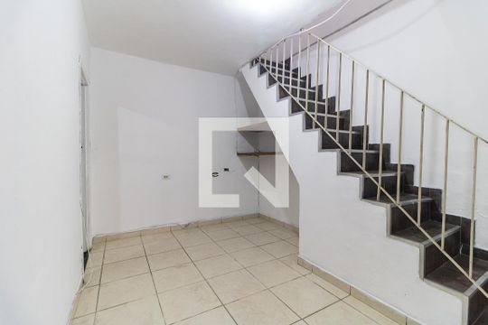 Sala de casa à venda com 2 quartos, 70m² em Vila Caraguatá, São Paulo