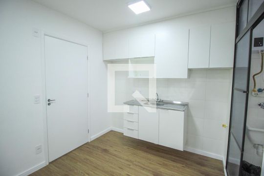 Cozinha de apartamento para alugar com 2 quartos, 39m² em Mooca, São Paulo