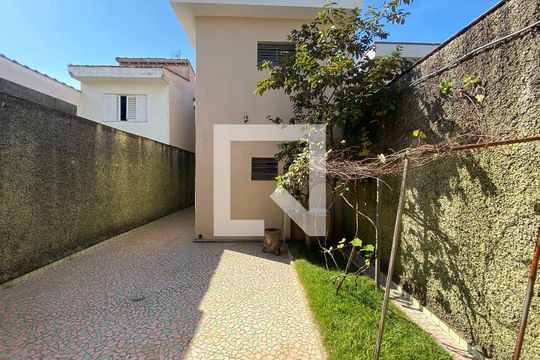 Quintal de casa à venda com 6 quartos, 230m² em Jardim Itália, São Paulo