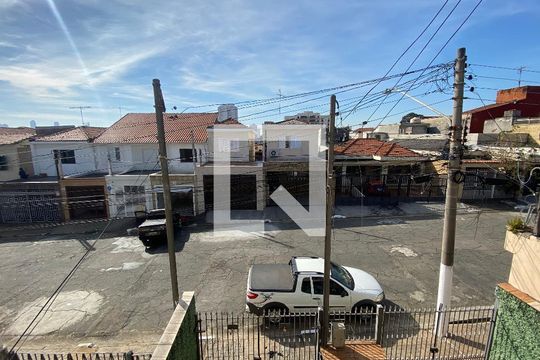 Vista Quarto 1 de casa à venda com 6 quartos, 230m² em Jardim Itália, São Paulo