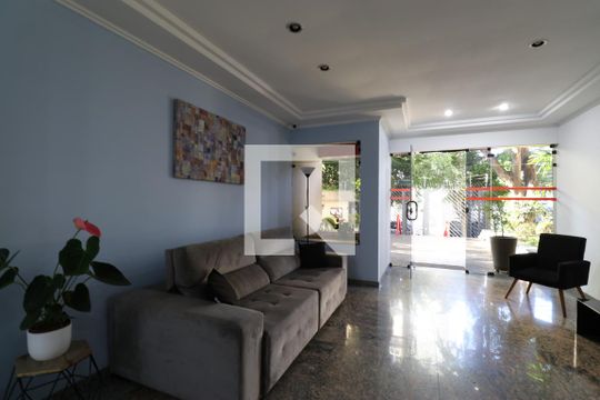 Hall de entrada de apartamento à venda com 3 quartos, 100m² em Barra Funda, São Paulo