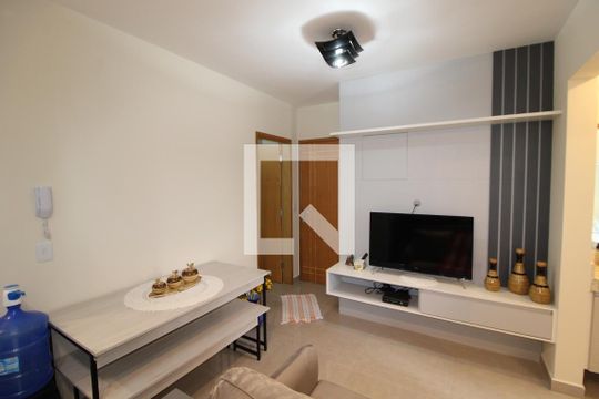 Sala / Cozinha de apartamento para alugar com 2 quartos, 44m² em Jardim São Paulo, São Paulo