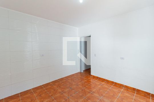 Sala de casa para alugar com 1 quarto, 40m² em Km 18, Osasco