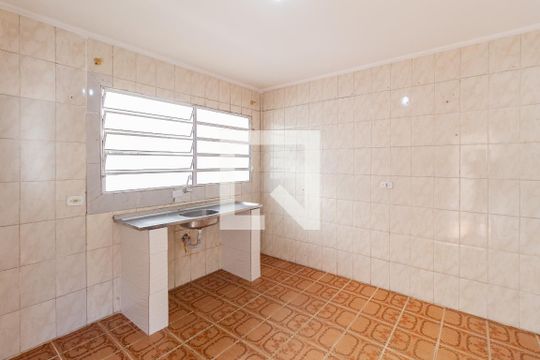 Cozinha de casa para alugar com 1 quarto, 40m² em Km 18, Osasco