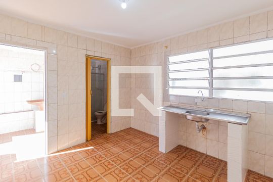 Cozinha de casa para alugar com 1 quarto, 40m² em Km 18, Osasco