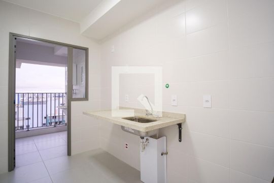Cozinha de apartamento para alugar com 2 quartos, 65m² em Chácara Seis de Outubro, São Paulo