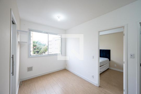 Sala de apartamento para alugar com 2 quartos, 34m² em Vila Paulista, São Paulo