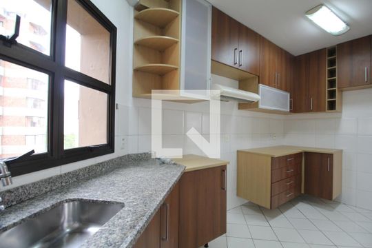 Cozinha - Armários de apartamento à venda com 5 quartos, 150m² em Vila Suzana, São Paulo