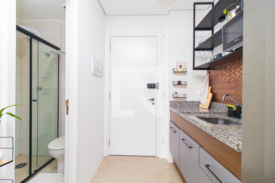 Cozinha de kitnet/studio à venda com 1 quarto, 18m² em Bela Vista, São Paulo