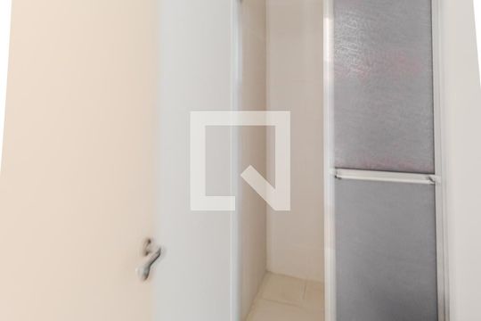 Banheiro de casa para alugar com 3 quartos, 65m² em Partenon, Porto Alegre