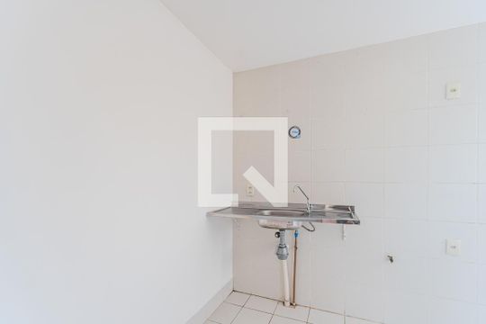 Cozinha e Área de Serviço de casa para alugar com 3 quartos, 65m² em Partenon, Porto Alegre