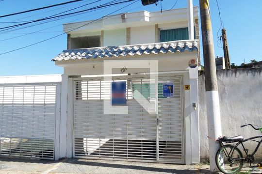 Fachada de casa à venda com 3 quartos, 570m² em Moinho Velho, São Paulo