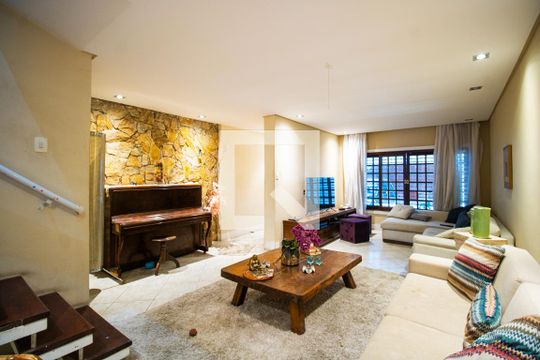 Casa à venda com 3 quartos, 300m² em Parque Novo Mundo, São Paulo