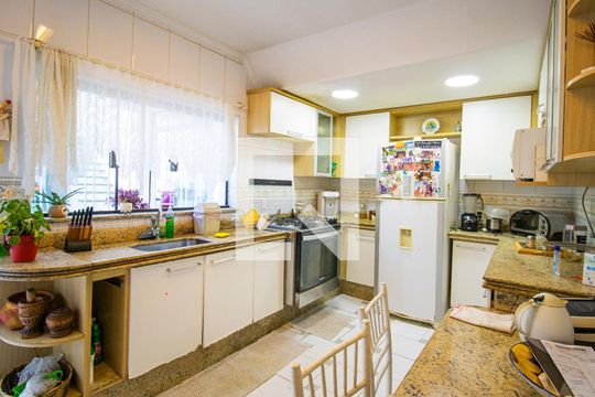 Cozinha de casa à venda com 3 quartos, 300m² em Parque Novo Mundo, São Paulo