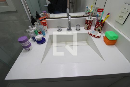 Banheiro de apartamento à venda com 3 quartos, 88m² em Vila Dom Pedro Ii, São Paulo