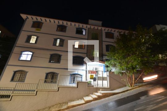 Fachada de apartamento à venda com 3 quartos, 100m² em Santa Efigênia, Belo Horizonte