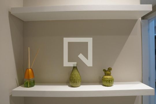 Banheiro de kitnet/studio à venda com 1 quarto, 27m² em Pinheiros, São Paulo