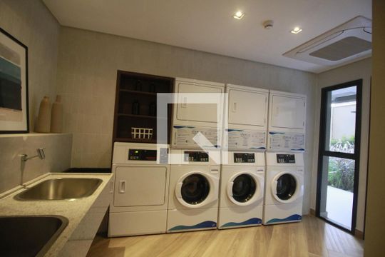 Lavanderia de apartamento à venda com 1 quarto, 27m² em Indianópolis, São Paulo