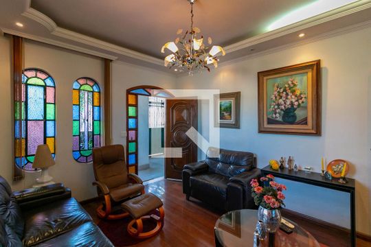 Sala  de casa à venda com 3 quartos, 418m² em Coqueiros, Belo Horizonte