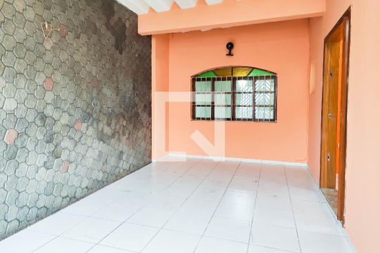 Garagem de casa para alugar com 3 quartos, 240m² em Jardim Utinga, Santo André