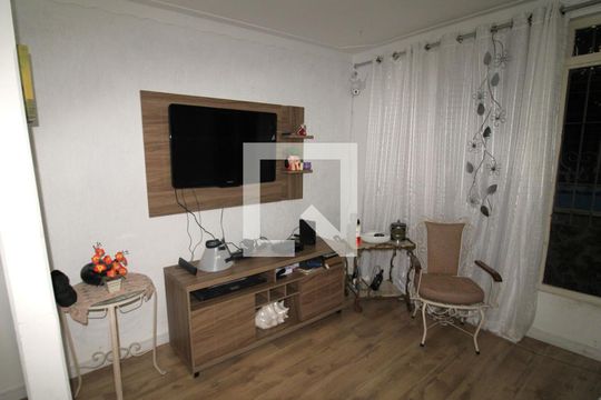 Sala de casa para alugar com 4 quartos, 190m² em Parque Mandaqui, São Paulo