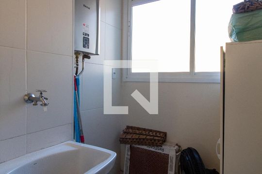Área de Serviço de apartamento para alugar com 2 quartos, 60m² em Vila Gomes, São Paulo