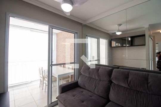 Sala de apartamento para alugar com 2 quartos, 60m² em Vila Gomes, São Paulo